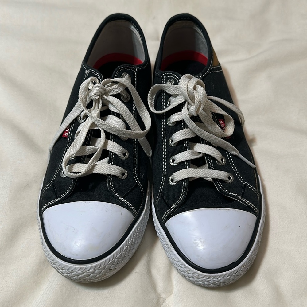 Levi’s sneakers, black, women’s size 8.5